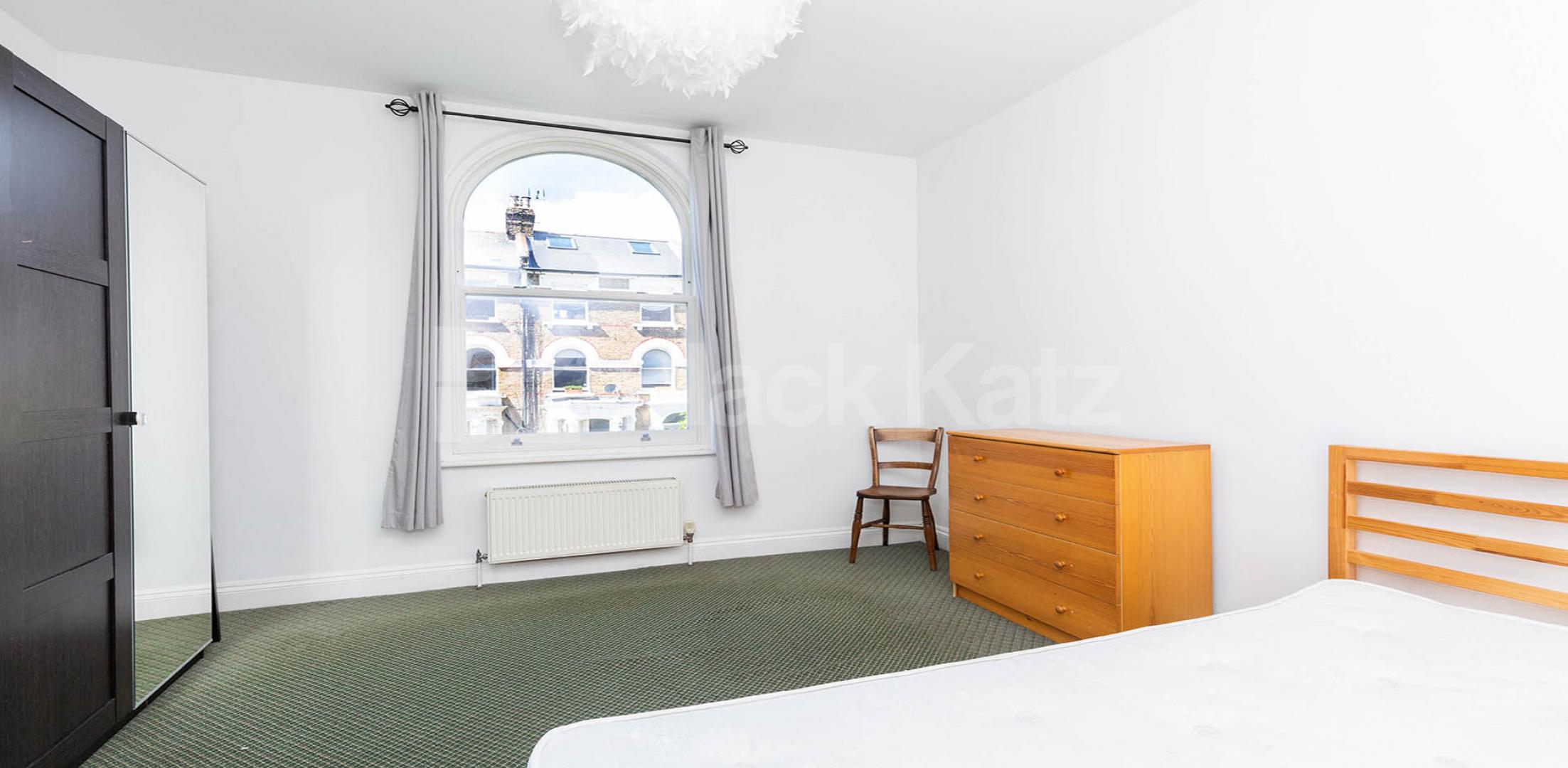 			4 BED GARDEN FLAT, 4 Bedroom, 1 bath, 1 reception Flat			 Digby Crescent, Finsbury park / Arsenal